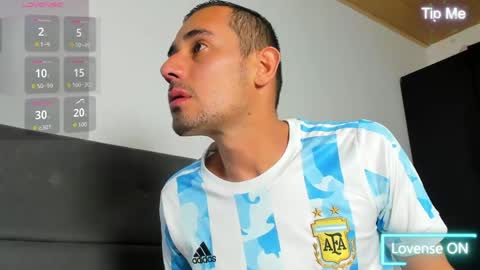 Jhony Alzate online show from April 13, 3:44 am