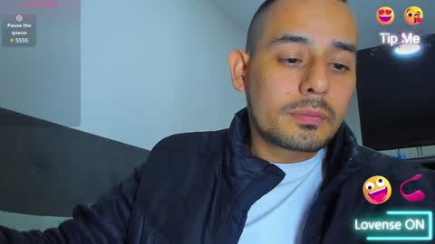 Jhony Alzate online show from February 4, 11:59 pm