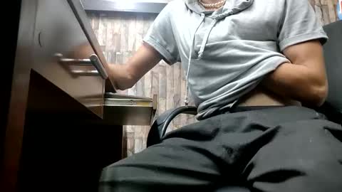 jhosuamoore2 online show from November 11, 10:45 pm