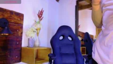 jhosuavega online show from April 8, 2:14 am