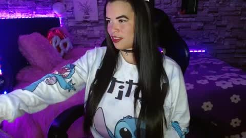 Jhulia online show from April 9, 7:30 pm