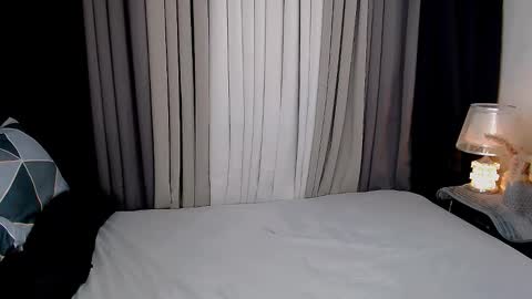 julie online show from December 3, 6:14 am