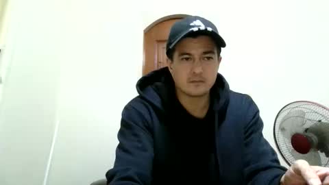 jhwozy online show from November 28, 3:52 pm