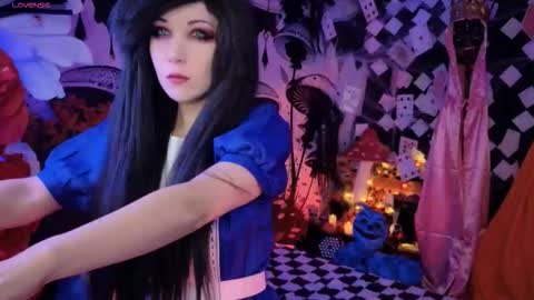    online show from November 8, 3:09 am