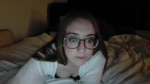 jilliangiselle online show from July 31, 4:24 am