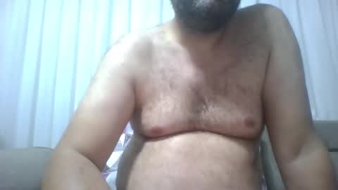 Snapshot of jiqoloemre chatting on October 20, 10:04 pm jiqoloemre online show from October 20, 10:04 pm
