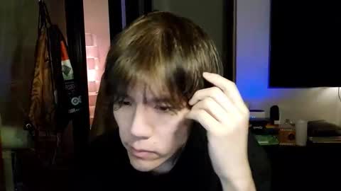 jj_jayjayq online show from February 12, 6:11 pm