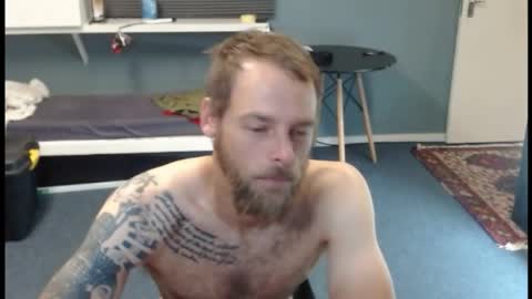 JamesJan van Rebel online show from April 15, 2:37 am