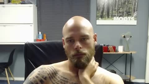 Snapshot of jjameson41 chatting on February 24, 4:49 am JamesJan van Rebel online show from February 24, 4:49 am