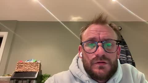 420 online show from April 23, 10:11 pm