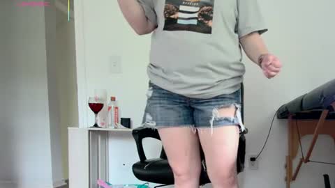 Nicole  Allen online show from June 17, 10:48 pm