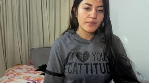 luuuuuuuuuu online show from February 24, 7:22 am