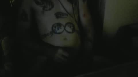 jjohnathan529 online show from September 12, 9:33 am