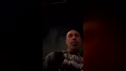 jjtoyshak online show from December 3, 8:59 am