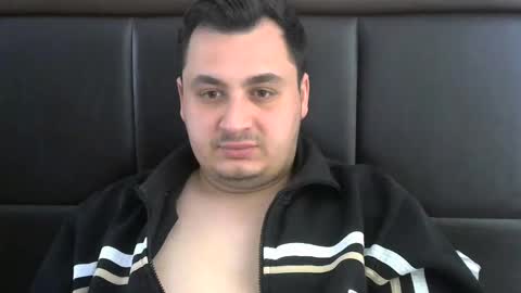 jnsnw online show from February 28, 9:47 am