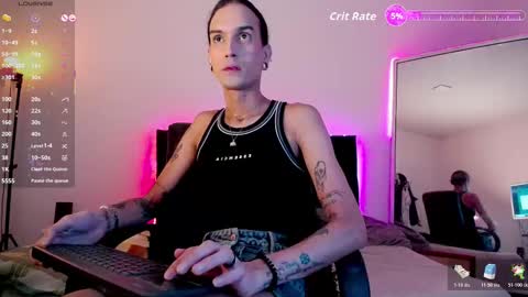 Snapshot of joaisaza chatting on October 20, 12:59 am Joa Isaza     online show from October 20, 12:59 am