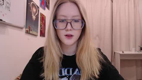 joan_kiss online show from March 30, 5:57 pm