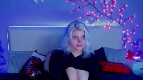 Joann online show from December 22, 11:00 pm