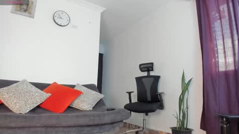 Snapshot of joelandalexa chatting on February 21, 8:05 pm joelandalexa online show from February 21, 8:05 pm