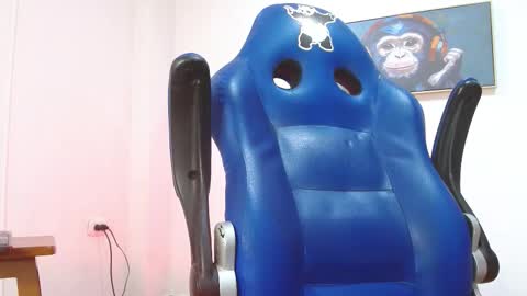     online show from March 12, 5:00 am