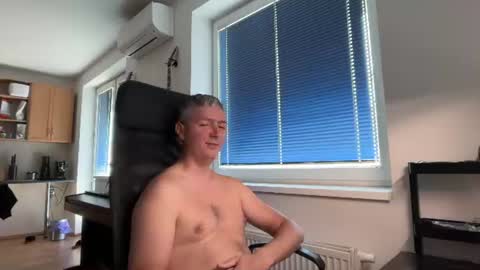 Jogger1991 online show from July 26, 12:03 pm