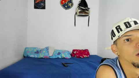 johan_and_antonella online show from January 10, 11:10 pm