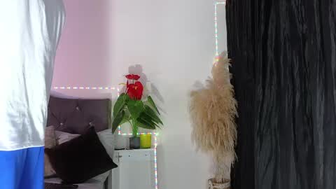 John  online show from April 19, 12:06 pm