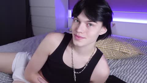 Snapshot of john_arthurs chatting on January 24, 3:34 pm John online show from January 24, 3:34 pm