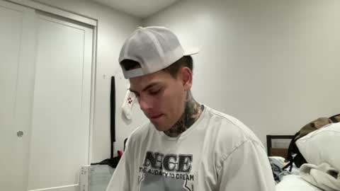 Snapshot of johnafterdark chatting on December 29, 2:38 am JAXX online show from December 29, 2:38 am