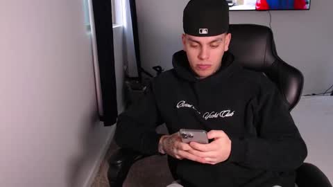 JAXX online show from February 1, 12:41 am