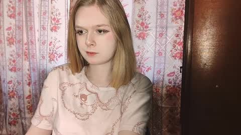 SofiaOweenss online show from April 2, 7:37 am