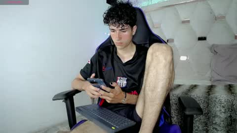 johnny_cagee online show from April 11, 5:12 am