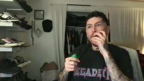 JohnnyDeep66 online show from December 19, 6:01 am