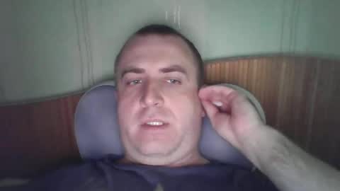 johnoreon online show from June 18, 8:09 am