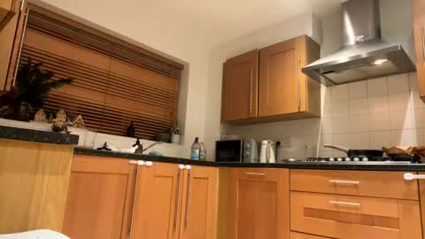 JohnThomasBWC online show from November 25, 12:31 am