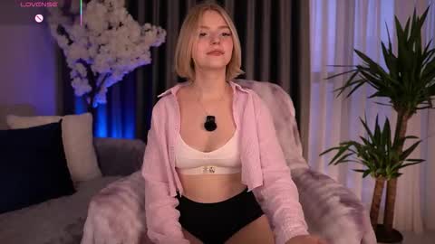 Paula online show from September 13, 2:47 am