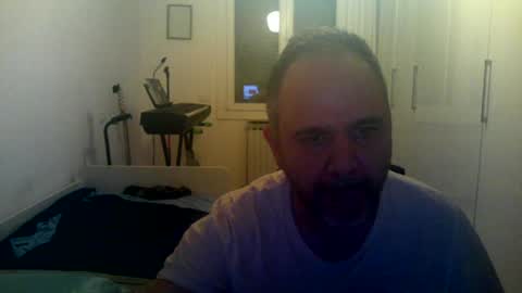 joinbronso online show from August 1, 8:10 pm