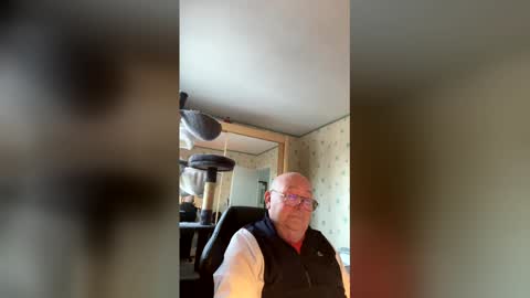 jojo60000529566 online show from February 19, 1:22 am