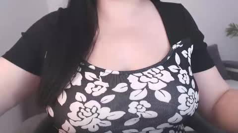 jokissy online show from April 4, 6:48 pm