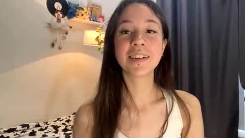I am Joline ntmuLets hit 10 Thumbs Up together online show from June 12, 2:38 pm