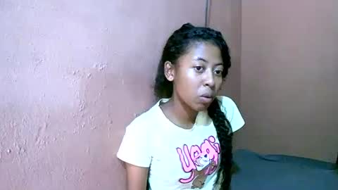 joliekah27 online show from February 25, 9:20 am