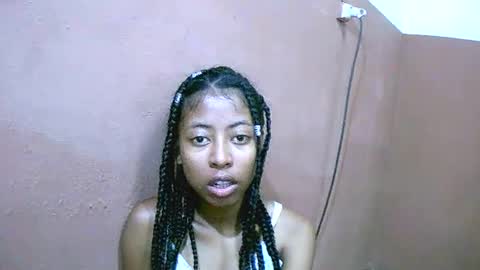 joliekah27 online show from February 28, 11:36 am