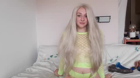 Rose online show from October 6, 1:40 pm