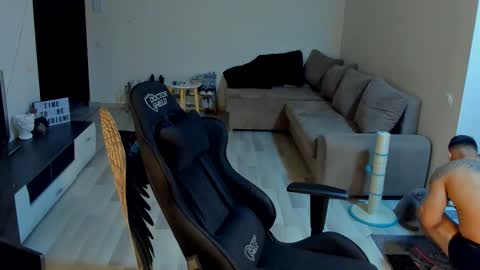 jonnyporn1 online show from November 15, 5:09 am