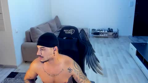 jonnyporn1 online show from October 16, 4:45 am