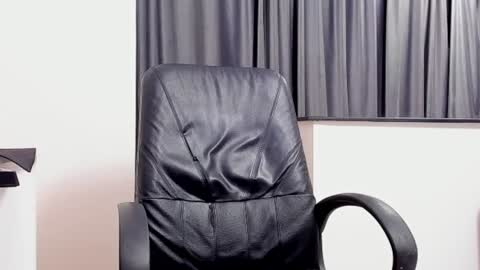 jonnyporn1 online show from January 24, 3:43 am