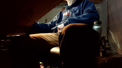 Jonathon Swift online show from December 12, 5:42 am