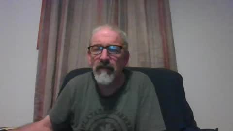Snapshot of jony_five chatting on March 12, 2:52 am Jon online show from March 12, 2:52 am
