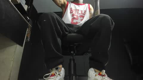 jordan33blake online show from February 18, 12:39 pm