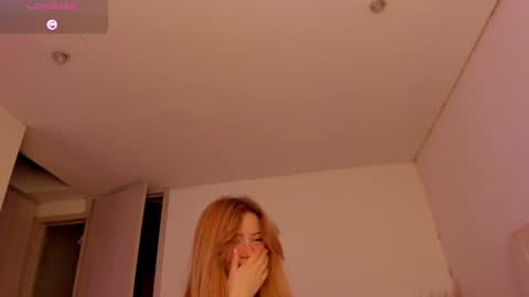 Snapshot of jordaniaa_ chatting on December 5, 12:36 am Megan  OF Jordaniaas online show from December 5, 12:36 am